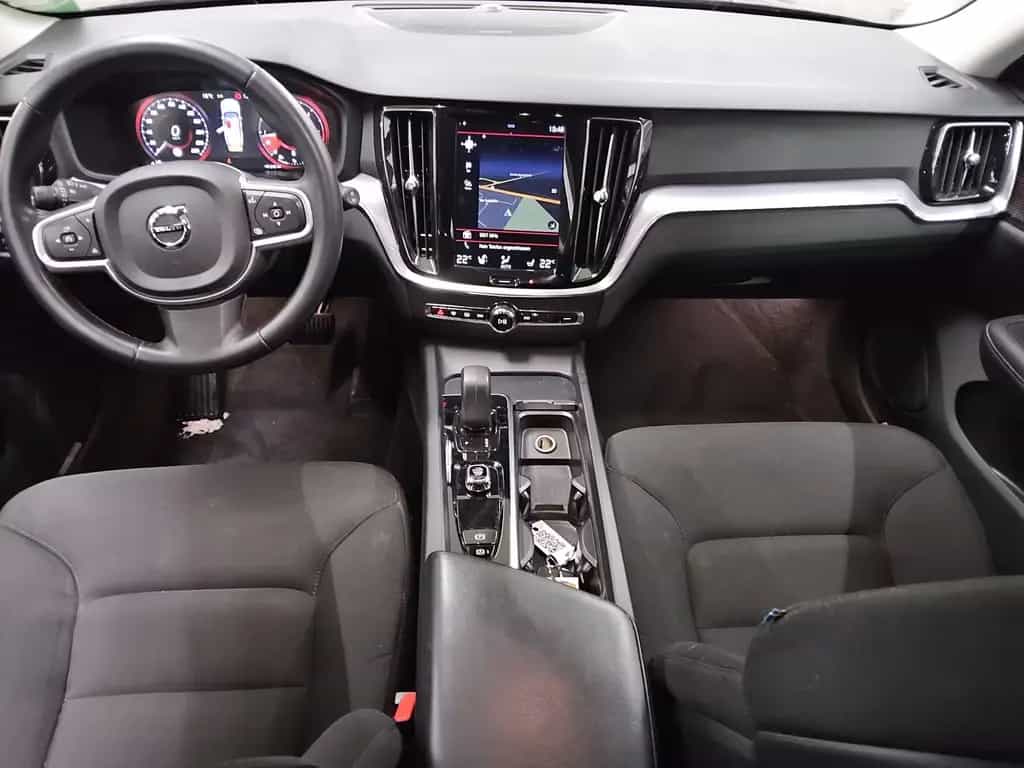 Volvo V60 B4 D Momentum Pro AHK Navi LED 12/2021-photo-4