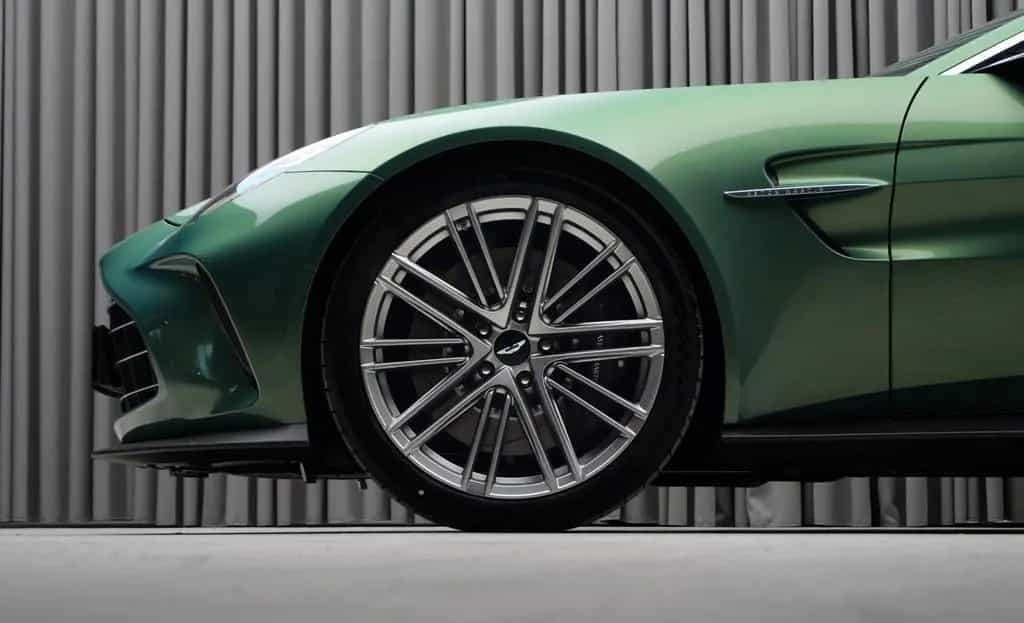 Aston Martin V8 Vantage 4.0 V8 Roadster null-photo-13