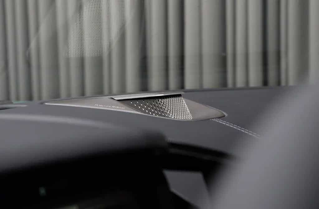 Aston Martin V8 Vantage 4.0 V8 Roadster null-photo-8