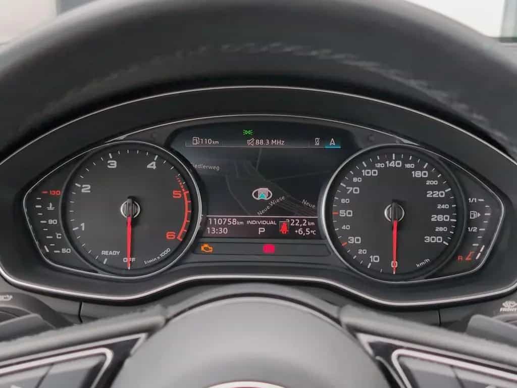 Audi A4 Avant 40 TDI S tro*Pano*Matrix*Navi+*Teillede 01/2023-photo-8