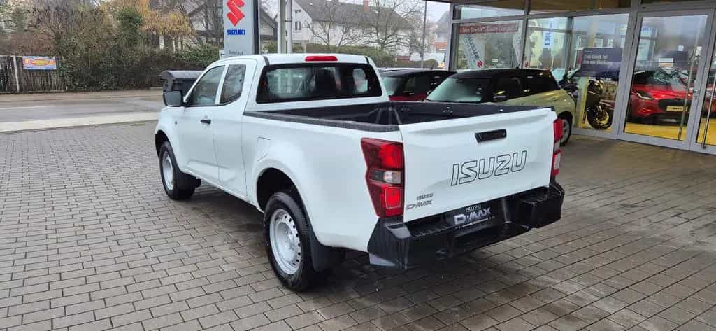 Isuzu D-Max 1.9D Space Cab L 4WD AT null-photo-2