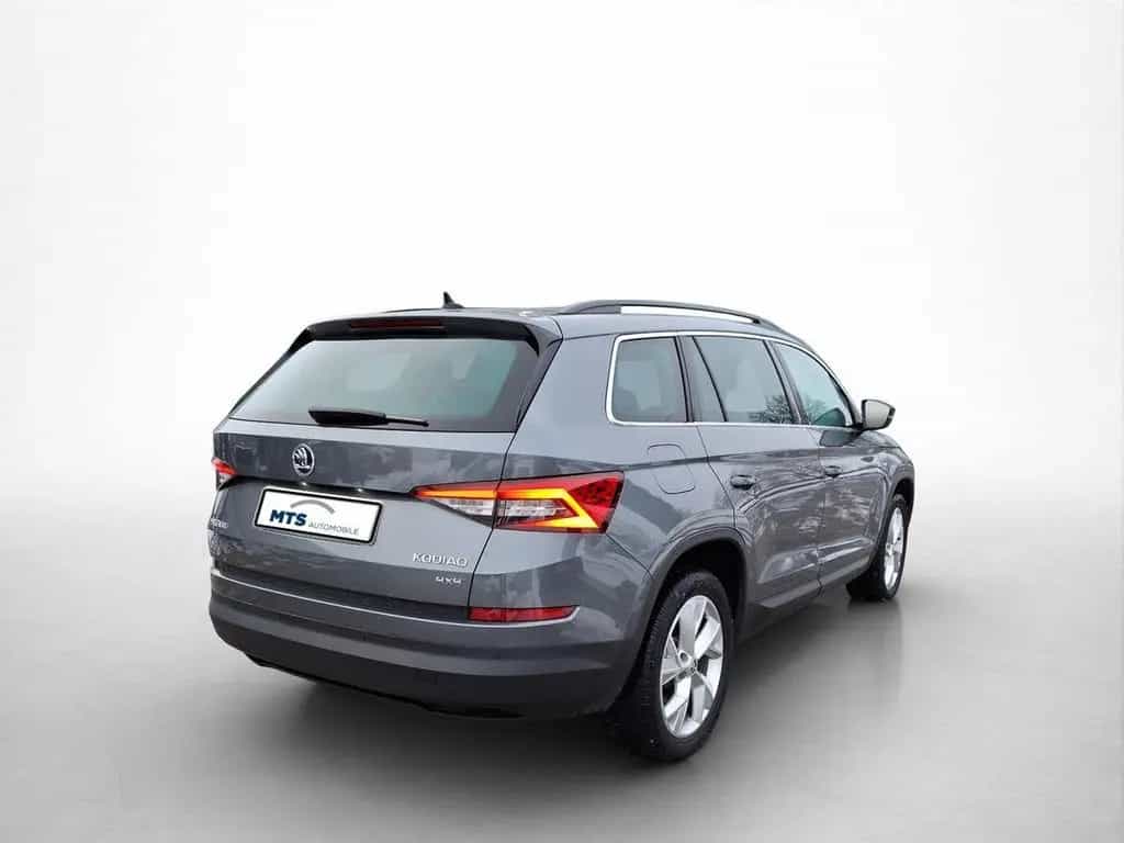Skoda Kodiaq SOLEIL 2,0l TSI DSG 4x4 190PS Navi, Stand 10/2019-photo-5
