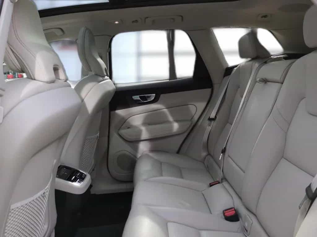 Volvo XC60 XC 60 Ultimate Bright AWD 01/2023-photo-16
