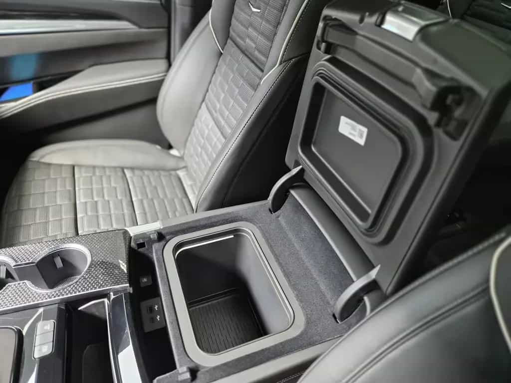 Cadillac Escalade V-Series 692 PS Carbon ABV 24 Zoll VOLL null-photo-24