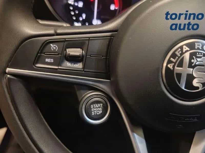 Alfa Romeo Giulia Giulia 2.2 Turbodiesel 180 CV 04/2018-photo-10