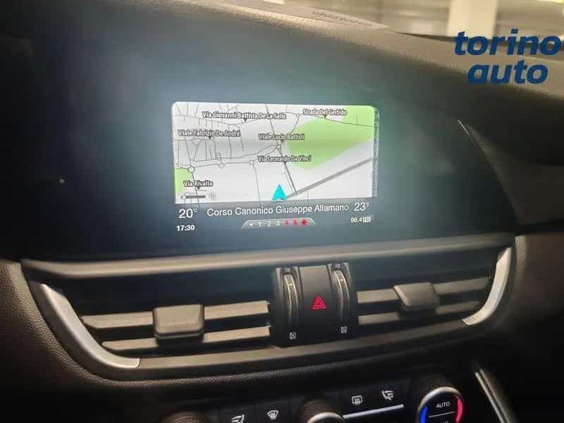 Alfa Romeo Giulia Giulia 2.2 Turbodiesel 180 CV 04/2018-photo-13