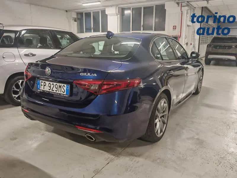 Alfa Romeo Giulia Giulia 2.2 Turbodiesel 180 CV 04/2018-photo-3