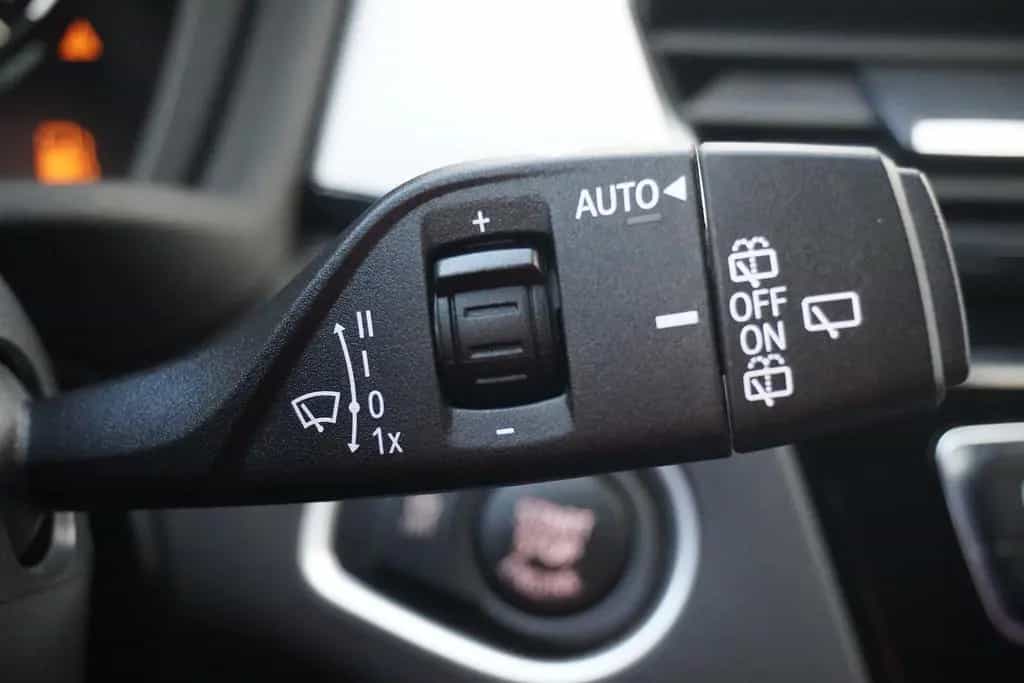 BMW X1 sDrive 20 i Advantage LED Navi el. Heckklappe 09/2019-photo-16