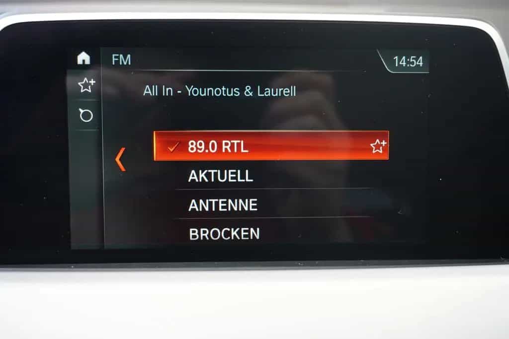 BMW X1 sDrive 20 i Advantage LED Navi el. Heckklappe 09/2019-photo-23