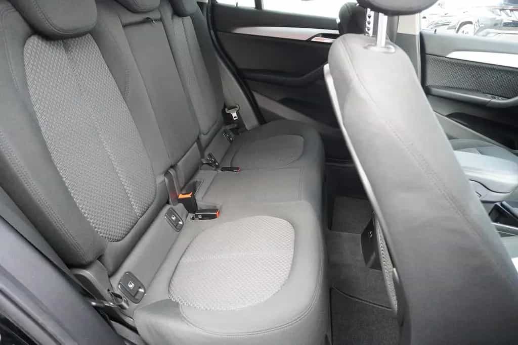 BMW X1 sDrive 20 i Advantage LED Navi el. Heckklappe 09/2019-photo-30