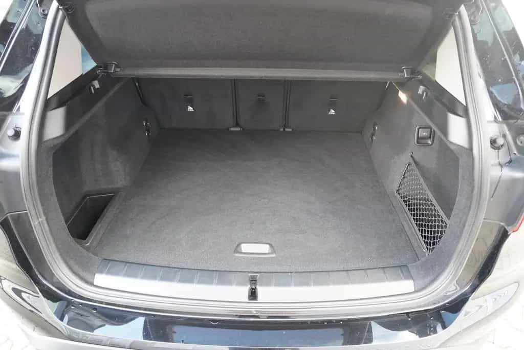 BMW X1 sDrive 20 i Advantage LED Navi el. Heckklappe 09/2019-photo-33