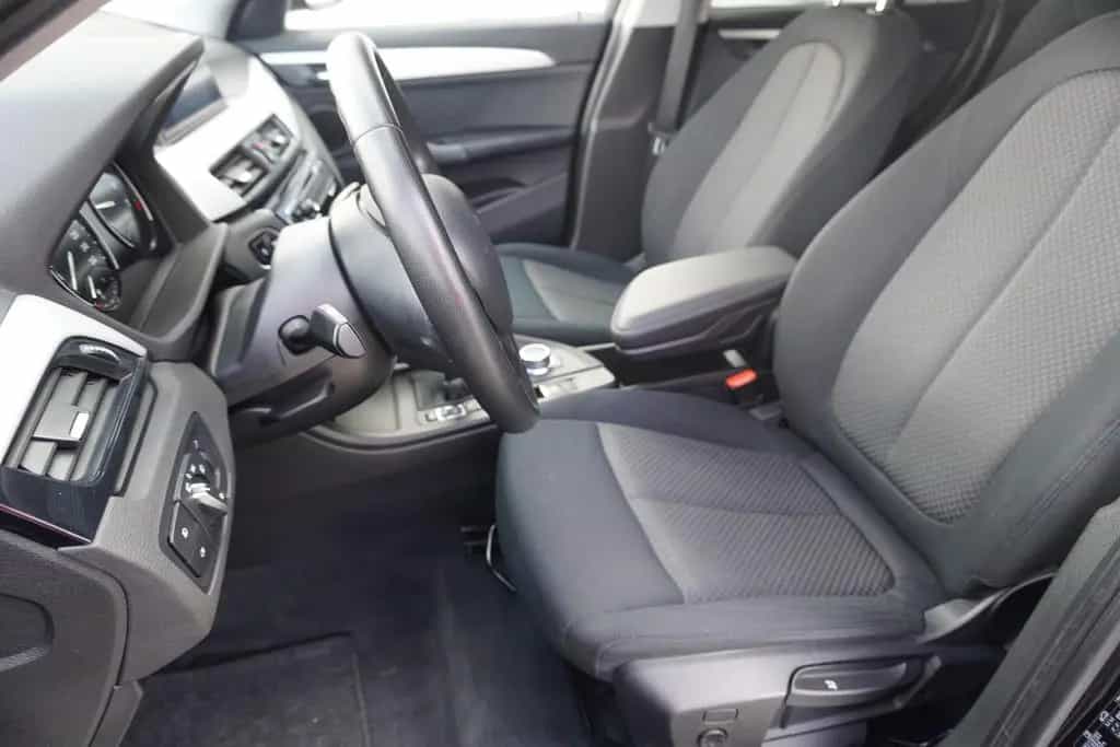 BMW X1 sDrive 20 i Advantage LED Navi el. Heckklappe 09/2019-photo-9
