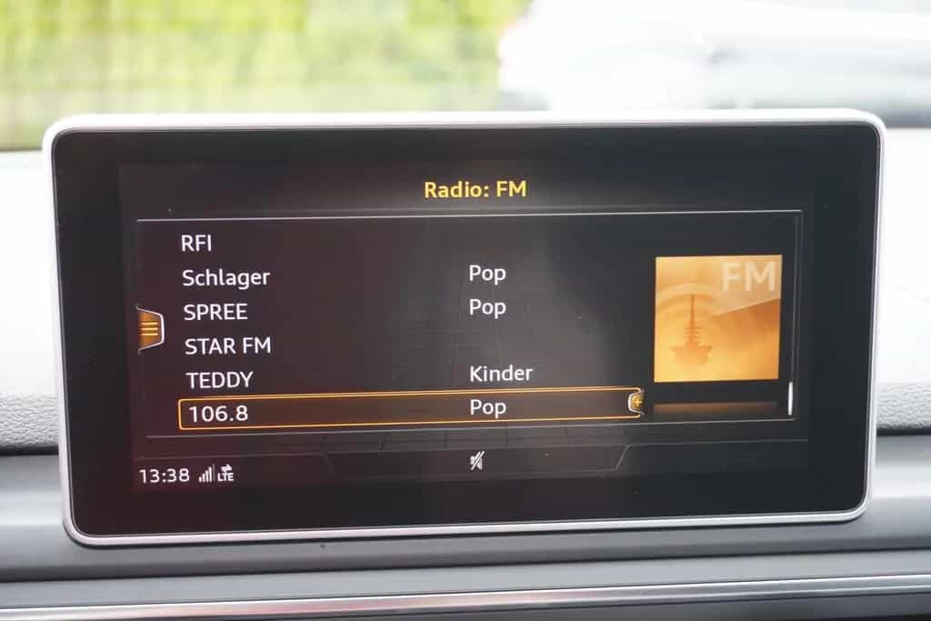 Audi A4 Avant 3.0 TDI quattro S-line LED Navi Keyless 07/2017-photo-23
