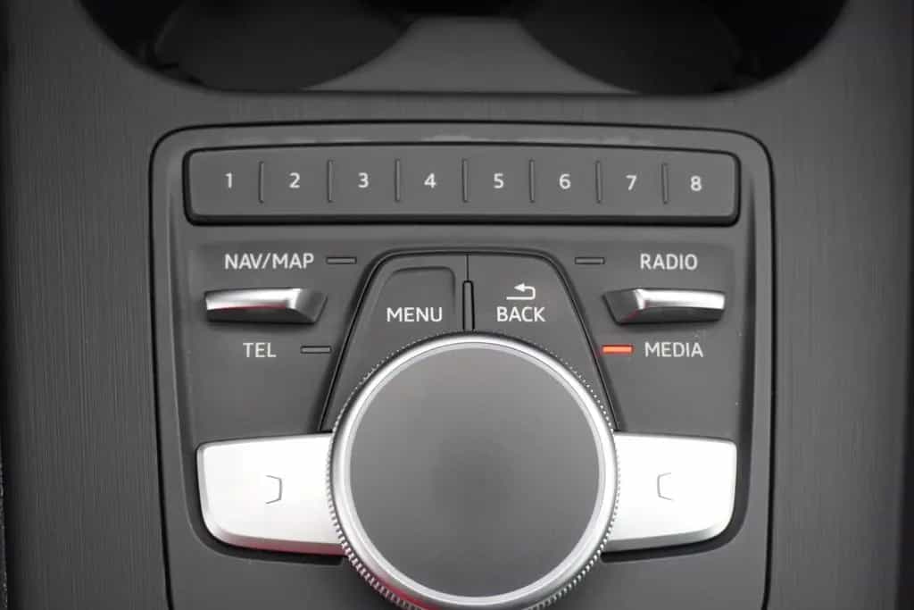 Audi A4 Avant 3.0 TDI quattro S-line LED Navi Keyless 07/2017-photo-28
