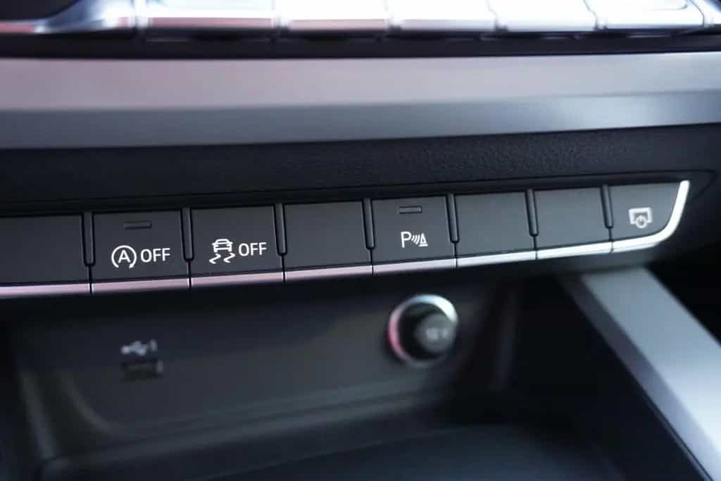 Audi A4 Avant 35 TFSI S line LED Navi ACC Leder DAB 06/2021-photo-29