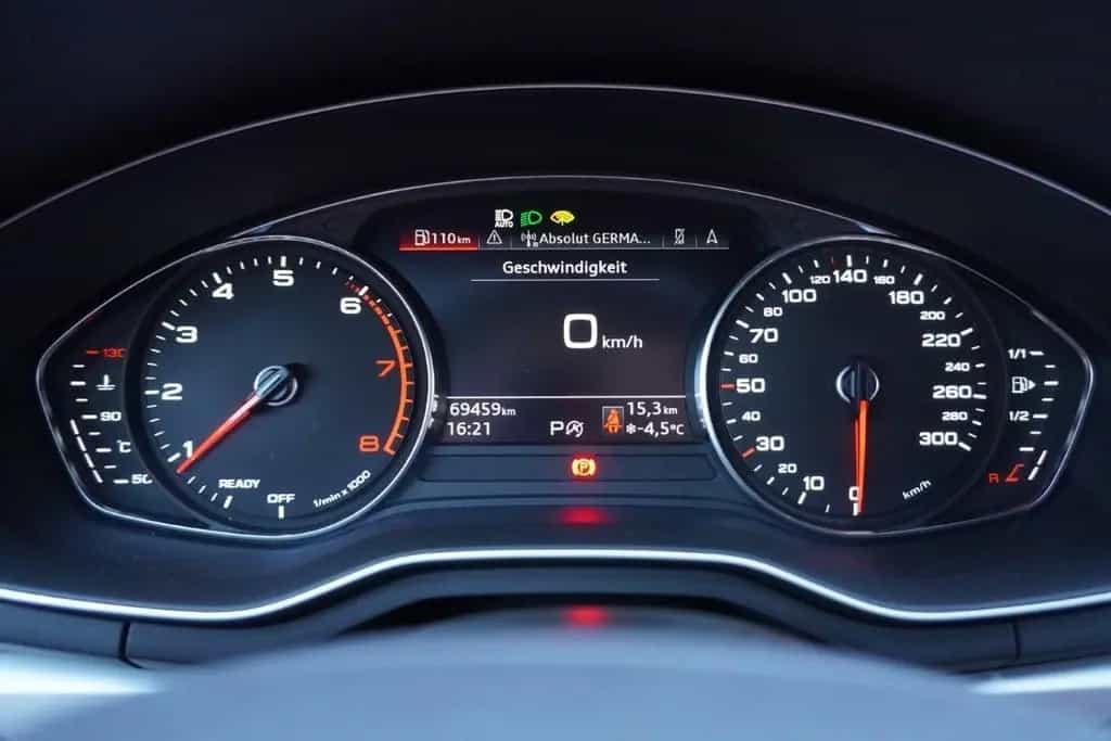Audi A4 Avant 35 TFSI S line LED Navi ACC Leder DAB 06/2021-photo-32
