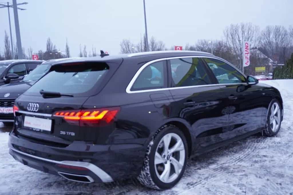 Audi A4 Avant 35 TFSI S line LED Navi ACC Leder DAB 06/2021-photo-4