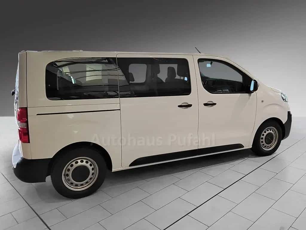 Opel Vivaro Zafira Bus bis 3.000 kg Anhängelast 01/2021-photo-2