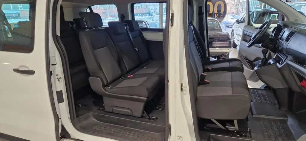 Opel Vivaro Zafira Bus bis 3.000 kg Anhängelast 01/2021-photo-4