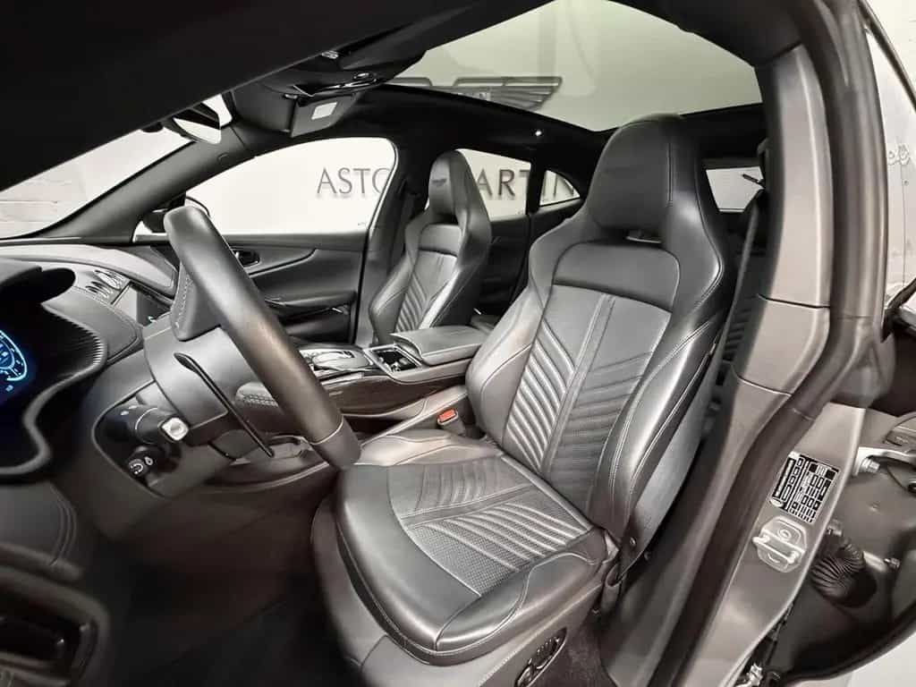 Aston Martin DBX 707 | Aston Martin Brussels 03/2024-photo-12