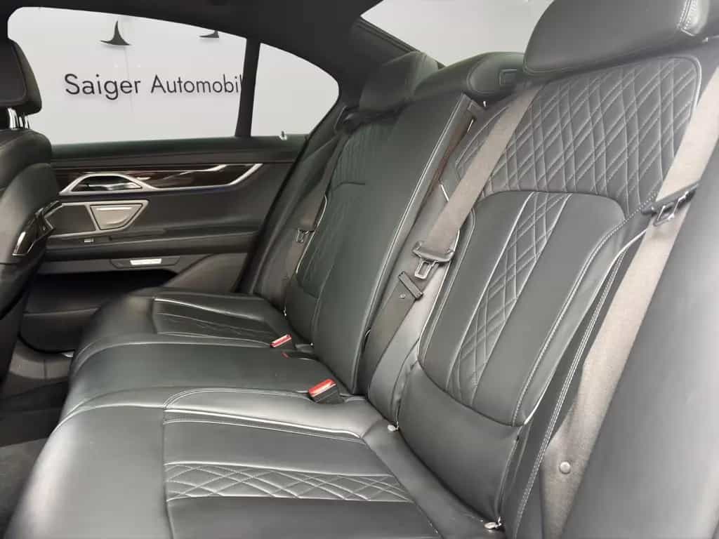 BMW 7 Series 750i Massage Cam Sch Shz Navi 08/2017-photo-11