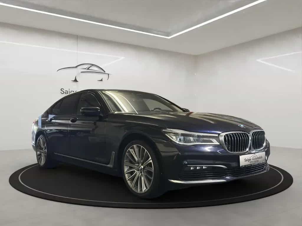 BMW 7 Series 750i Massage Cam Sch Shz Navi 08/2017-photo-3