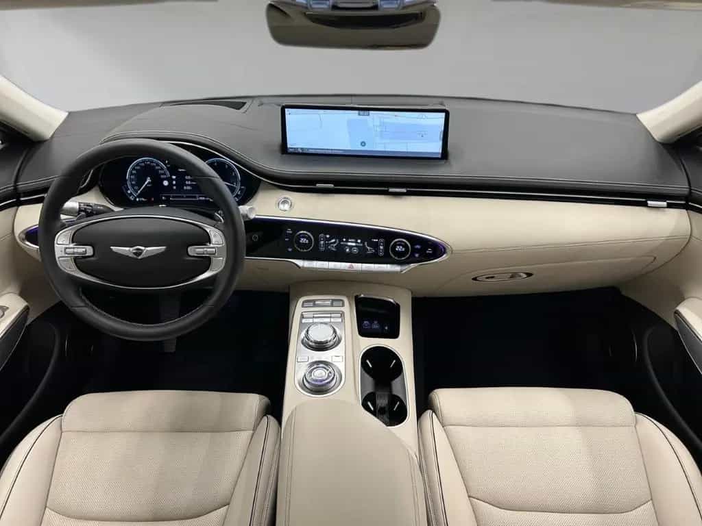 Genesis GV70 Luxury 4WD AD El. Panodach Memory Sitze LED 11/2024-photo-11