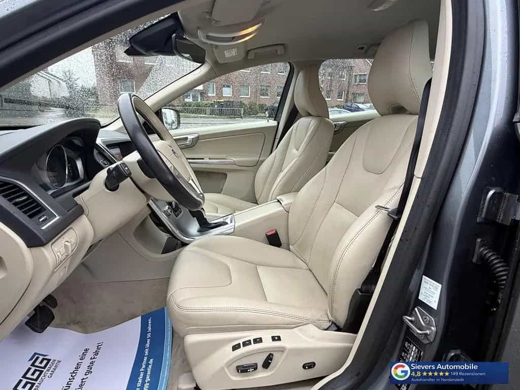 Volvo XC60 T5 Summum AWD Leder Navi Xenon Memory SHZ T 08/2017-photo-8
