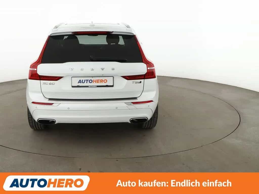 Volvo XC60 2.0 T5 Inscription AWD Aut.*NAVI*HEAD-UP* 11/2017-photo-4