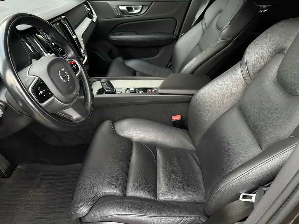 Volvo V60 Cross Country Pro AWD LED NAV KAMERA AHK 12/2020-photo-1