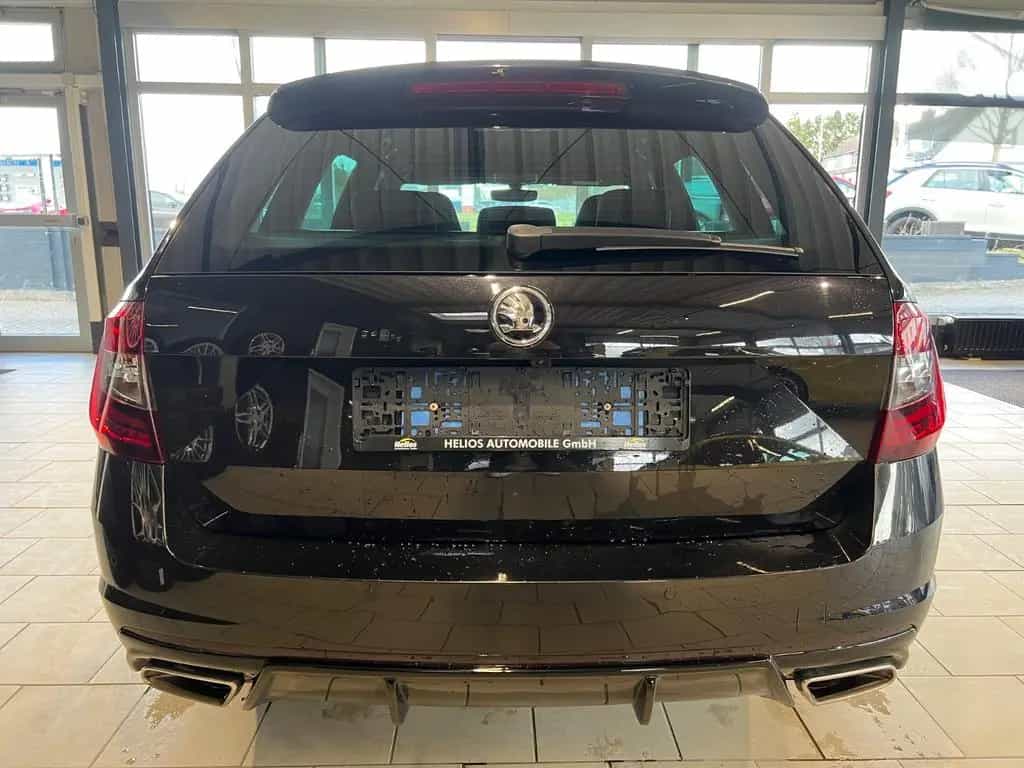 Skoda Octavia Combi RS 08/2018-photo-6