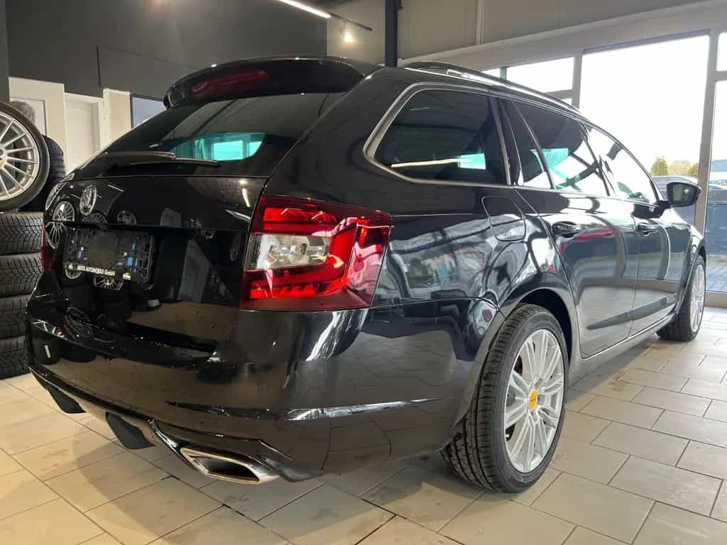 Skoda Octavia Combi RS 08/2018-photo-7