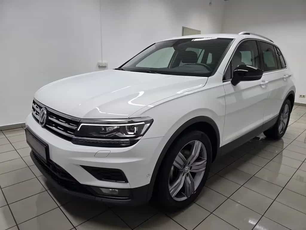 Volkswagen Tiguan 1.5 TSI IQ.DRIVE LED Navi Virtual AHK 19" 11/2019-photo-0