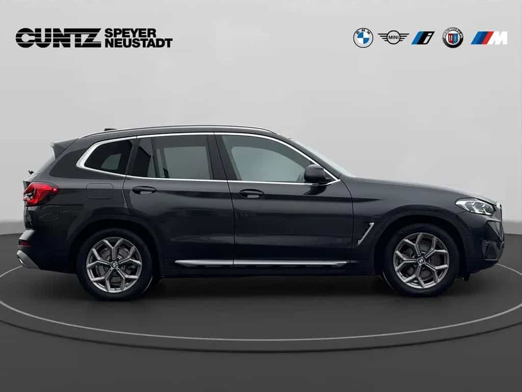 BMW X3 xDrive20d Laserlicht Parking+DrivingAssist. H 06/2022-photo-3