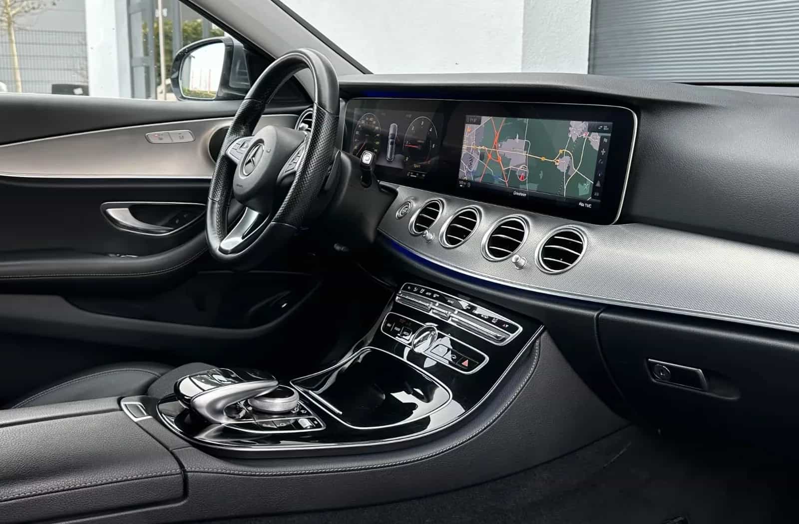 Mercedes-Benz E-Class 220 11/2016-photo-13