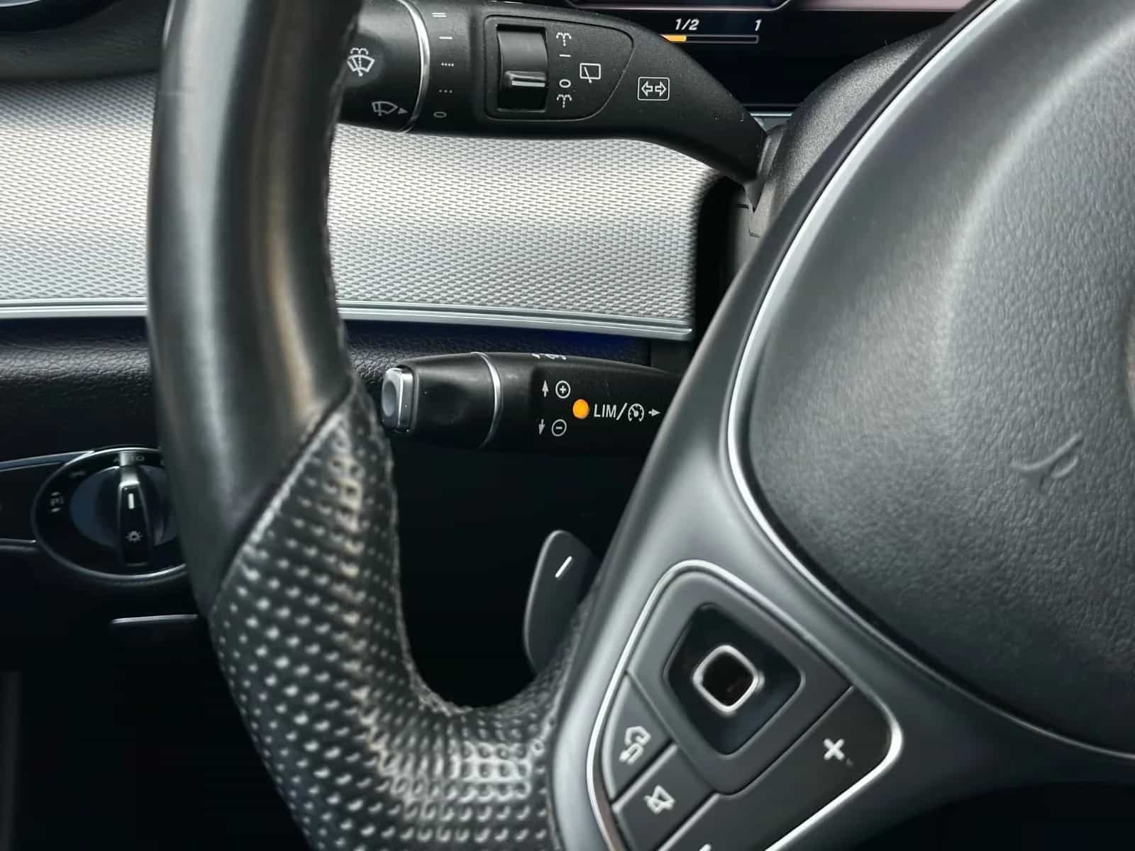 Mercedes-Benz E-Class 220 11/2016-photo-9