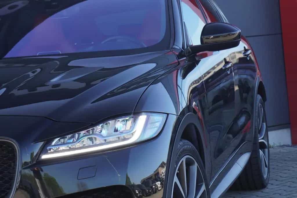 Jaguar F-Pace SVR AWD+Panorama+22Zoll+HUD+Assistenz+LED 08/2019-photo-20