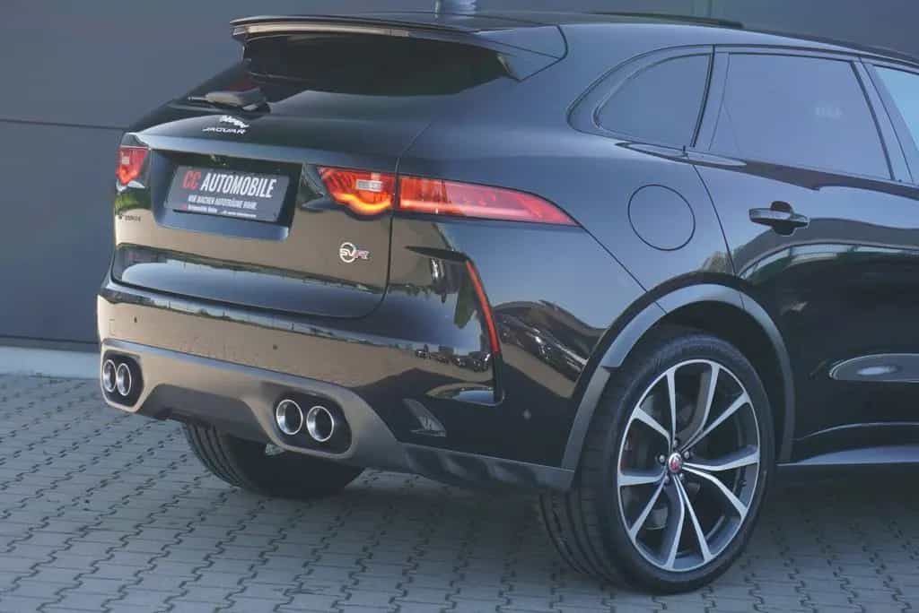 Jaguar F-Pace SVR AWD+Panorama+22Zoll+HUD+Assistenz+LED 08/2019-photo-22