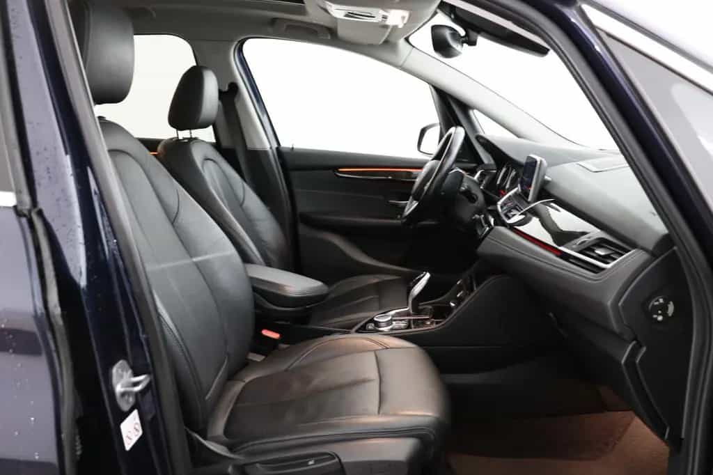 BMW 2 Series 220i Gran Tourer Luxury Line*LED*Pano*AHK*Kamera 07/2018-photo-11