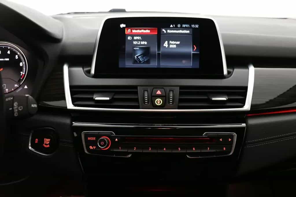 BMW 2 Series 220i Gran Tourer Luxury Line*LED*Pano*AHK*Kamera 07/2018-photo-15