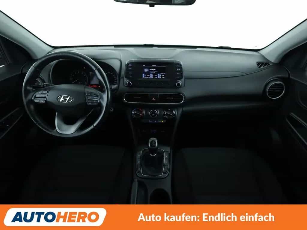 Hyundai Kona 1.0 TGDI Life 2WD*TEMPO*PDC*SHZ*KLIMA* 12/2017-photo-10