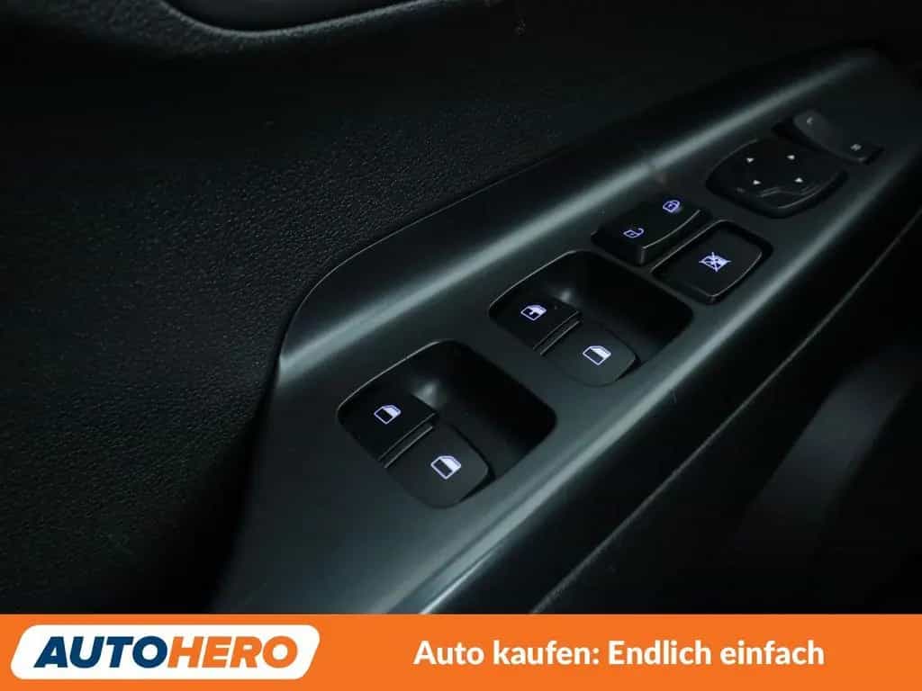 Hyundai Kona 1.0 TGDI Life 2WD*TEMPO*PDC*SHZ*KLIMA* 12/2017-photo-28