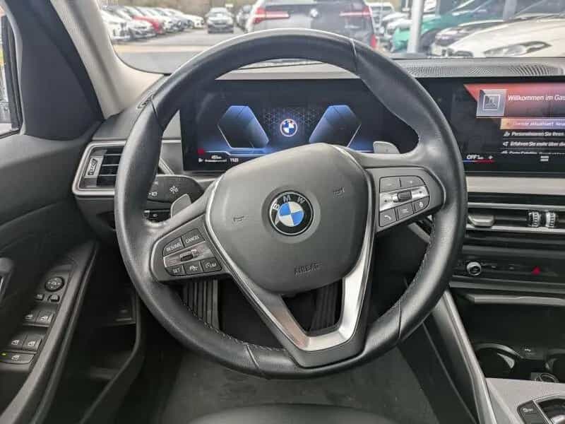 BMW 3 Series 320d Touring Teilleder. Driv.Ass. 01/2023-photo-6