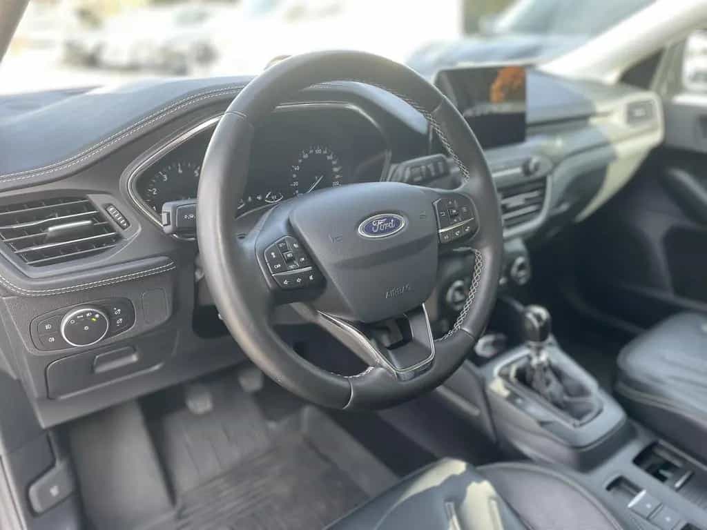 Ford Focus 1.5 EcoBoost Vignale AHK/ACC/BLIS/RFK/LED 01/2019-photo-10