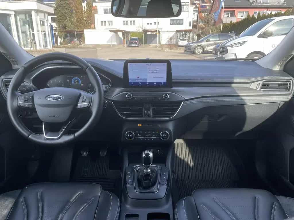 Ford Focus 1.5 EcoBoost Vignale AHK/ACC/BLIS/RFK/LED 01/2019-photo-13