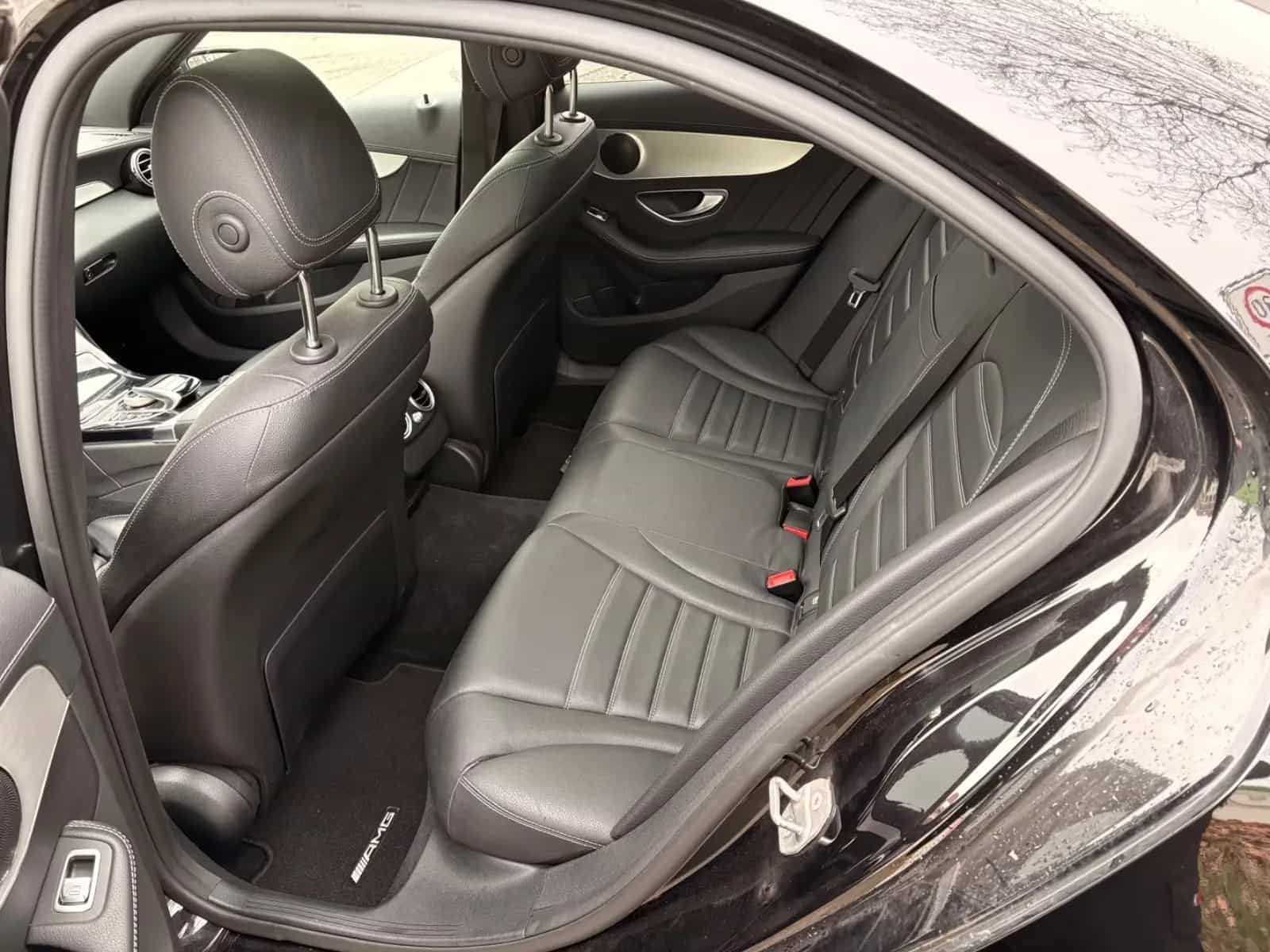 Mercedes-Benz C-Class 06/2017-photo-10