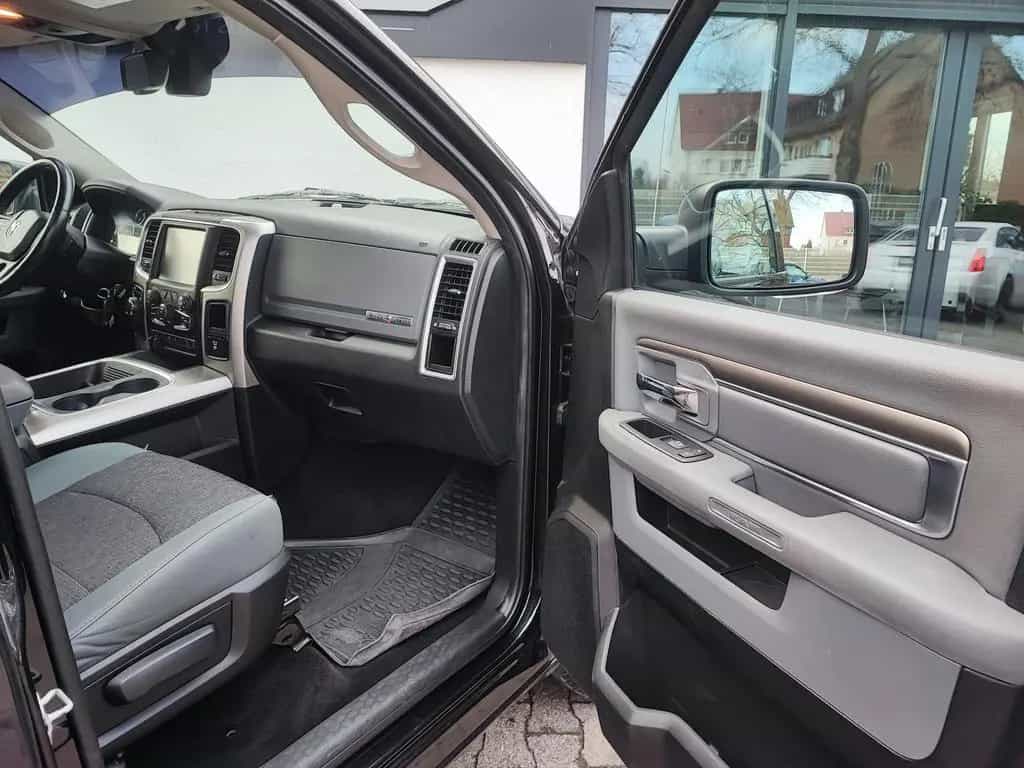 Dodge RAM 1500 Lone Star Crew Cab 4X2|LPG-BRC|NAVI|AHK 05/2016-photo-13
