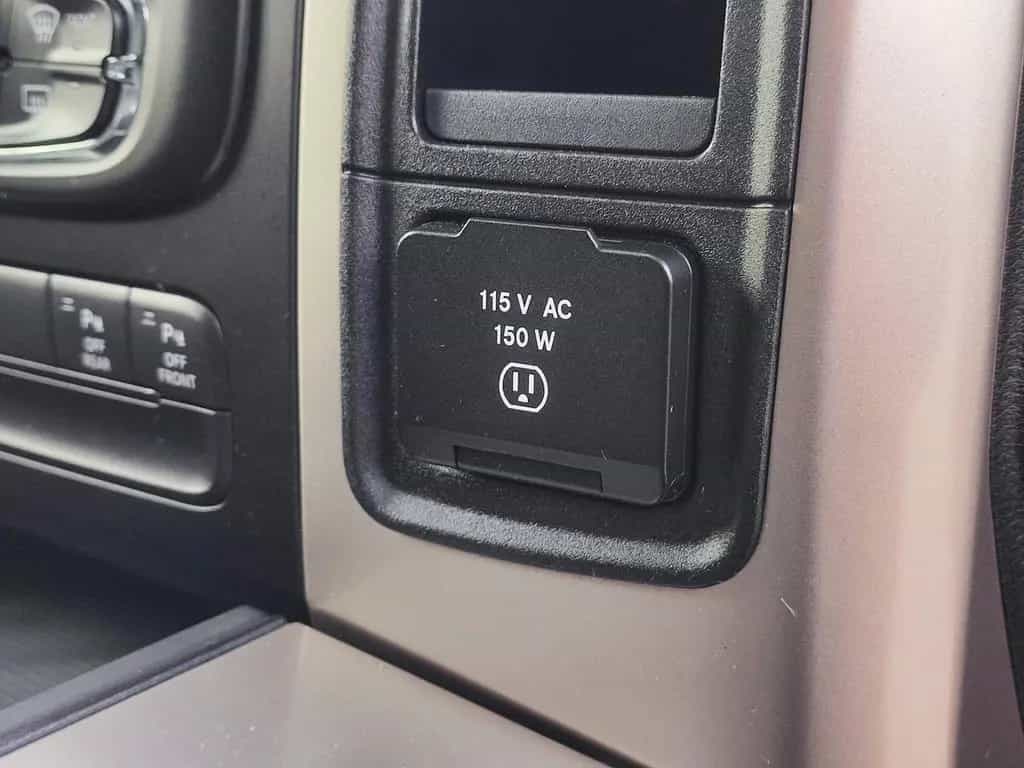 Dodge RAM 1500 Lone Star Crew Cab 4X2|LPG-BRC|NAVI|AHK 05/2016-photo-26