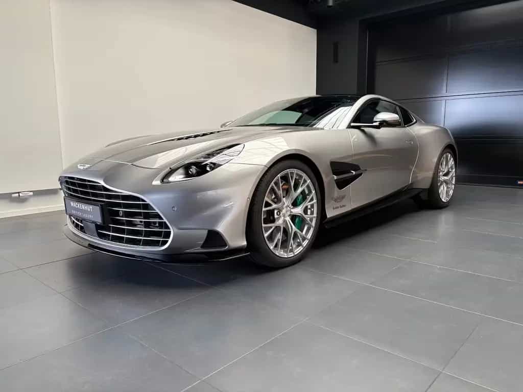 Aston Martin Vanquish - Q Spirit Silver - Inspire Duo 03/2025-photo-0
