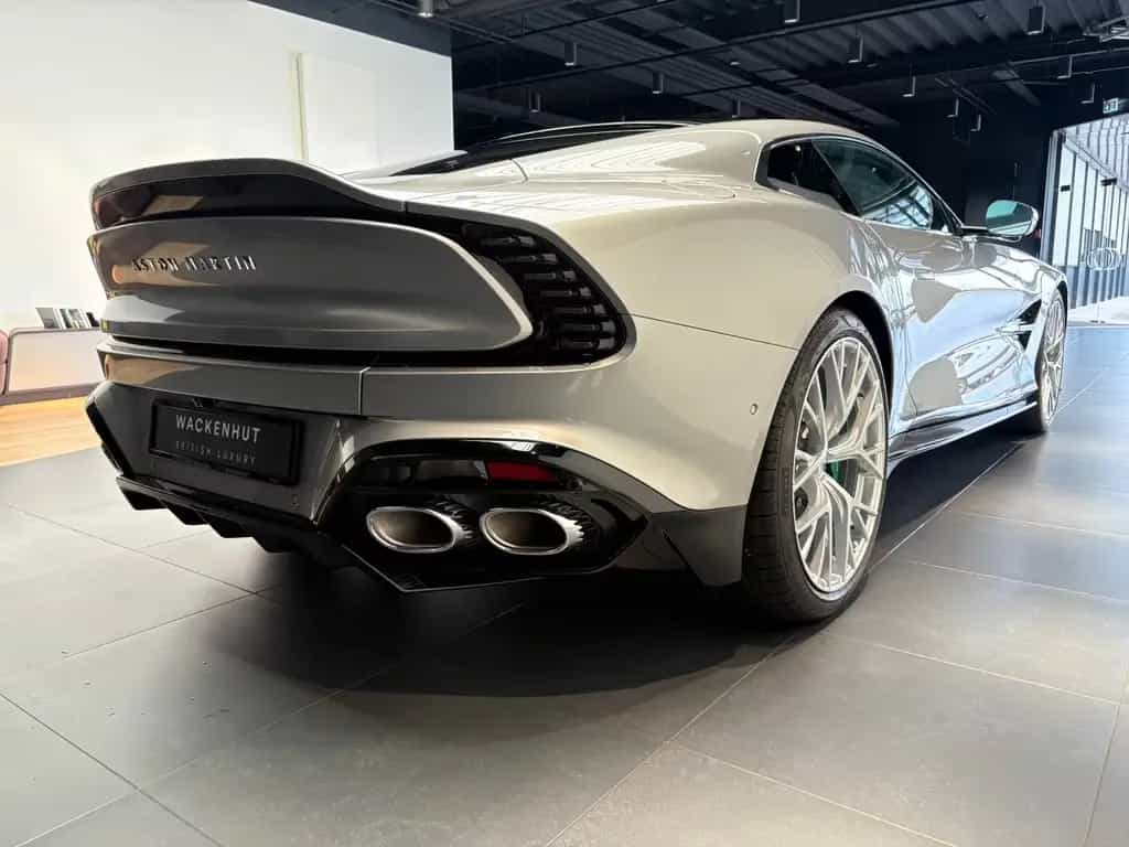 Aston Martin Vanquish - Q Spirit Silver - Inspire Duo 03/2025-photo-4